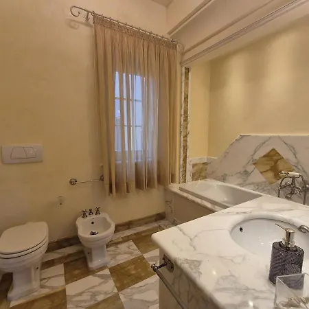Prestigioso Attico Con Terrazza Vista Mare A Apartment